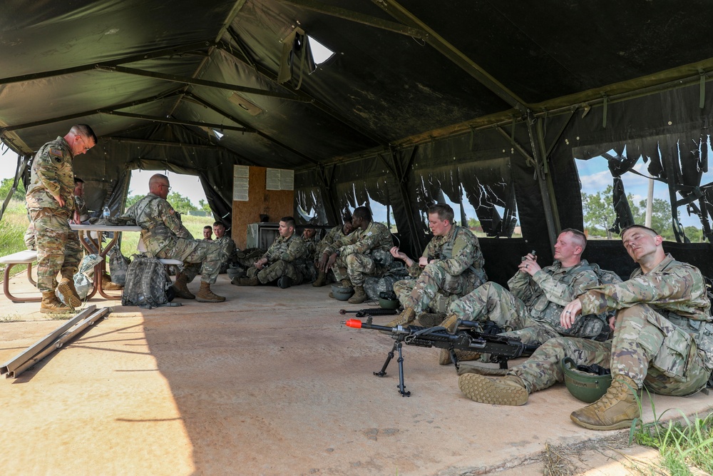 Kansas and Oklahoma National Guard OCS train together