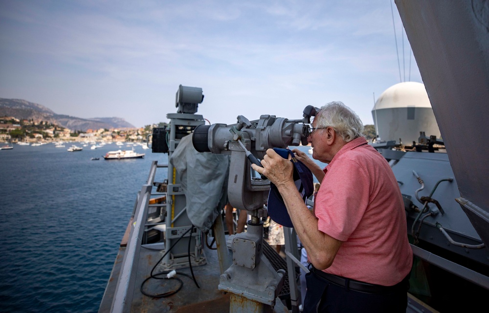 Sailors Give French Citizens Tour of USS Arleigh Burke (DDG 51)