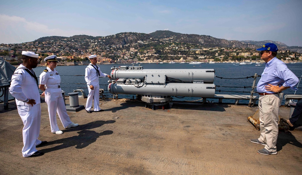 Sailors Give French Citizens Tour of USS Arleigh Burke (DDG 51)