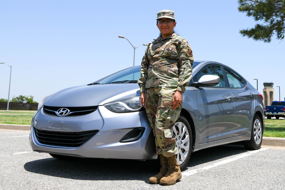 A&amp;FRC helps Airman buy car with cash