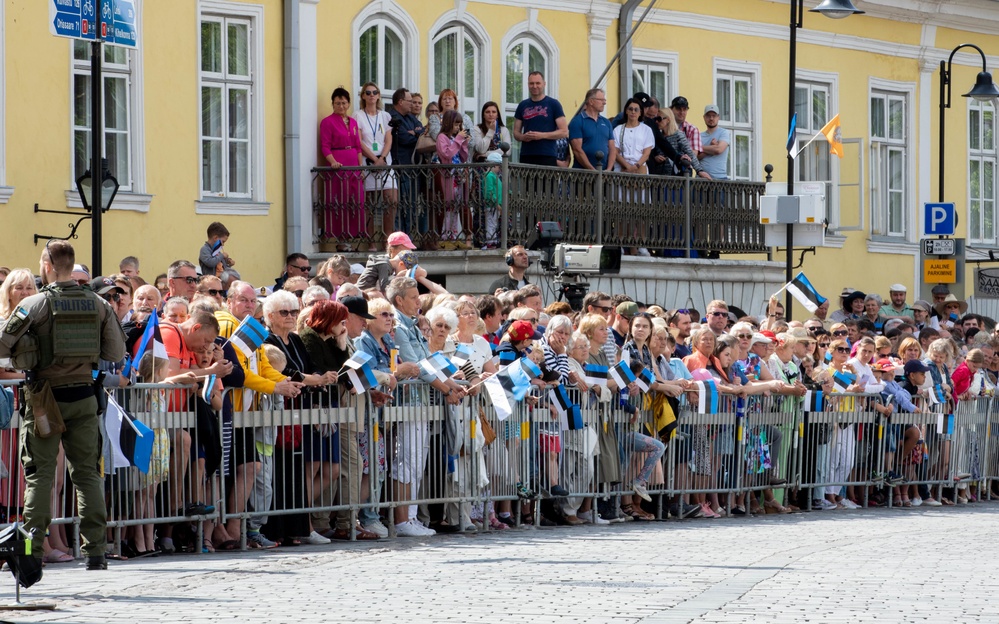 Allies Celebrate Estonian Victory Day