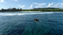 EODMU5 and 1MEF Conduct Beach Assault and Airfield Damage Repair in Tinian during Valiant Shield 2022
