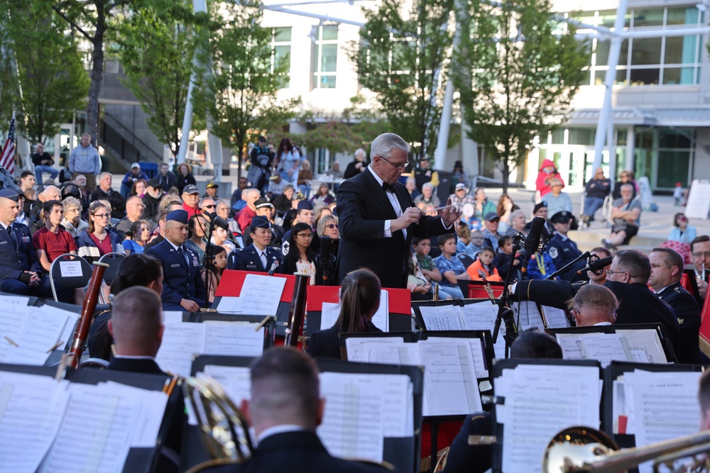 Armed Forces Day Concert recognizes UTNG State of Utah Service Members of the Year