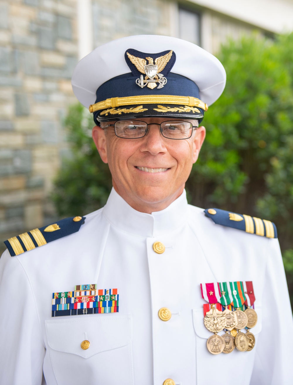 Mission Support Division officer retires after 32 years of Coast Guard service