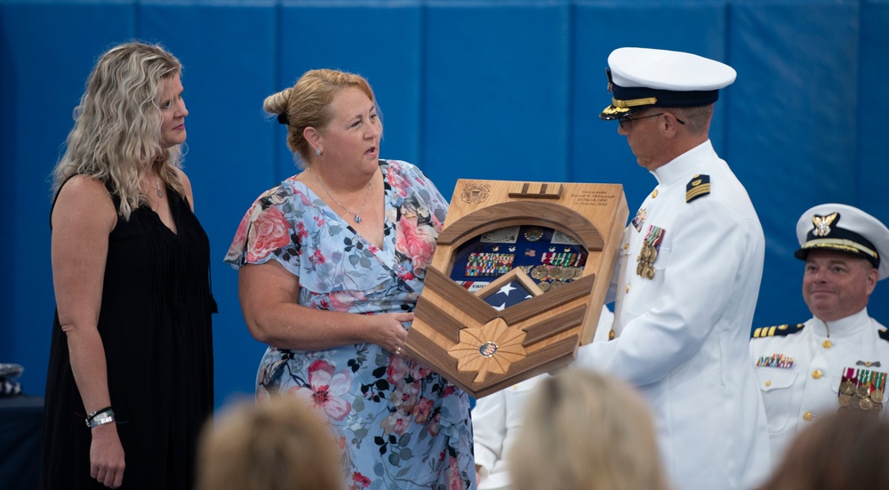 Mission Support Division officer retires after 32 years of Coast Guard service