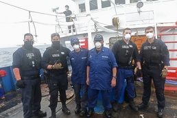 Auxiliarists help Coast Guard Cutter Munro crew perform Operation Blue Pacific