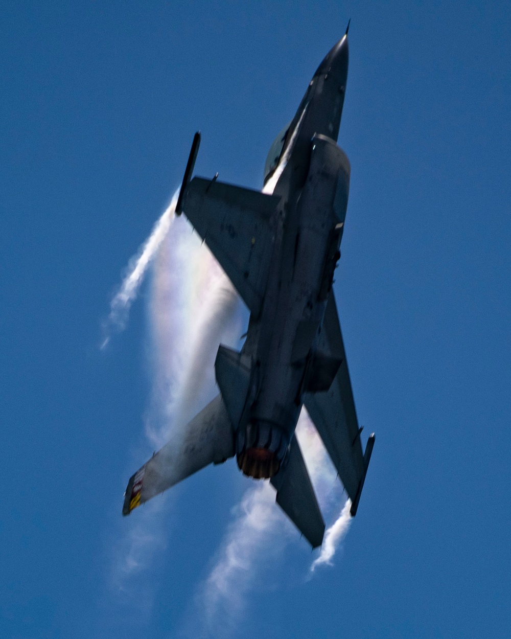 F-16 Viper Demo Team performs at the Miami Air and Sea Show