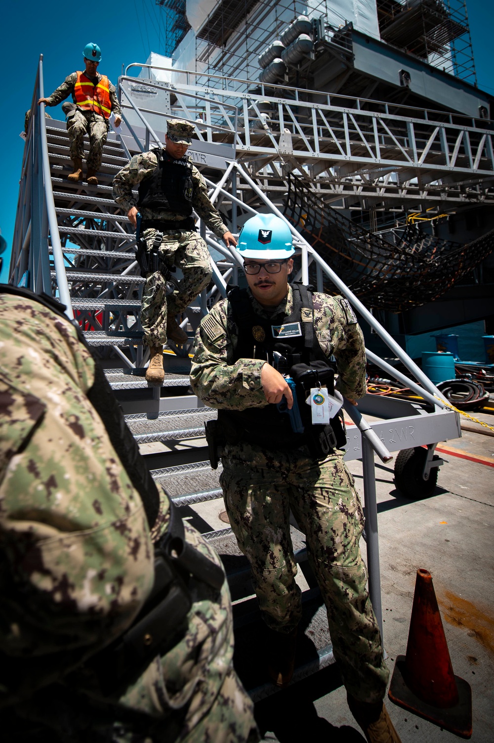 USS Carl Vinson (CVN 70) Conducts Security Force Drills