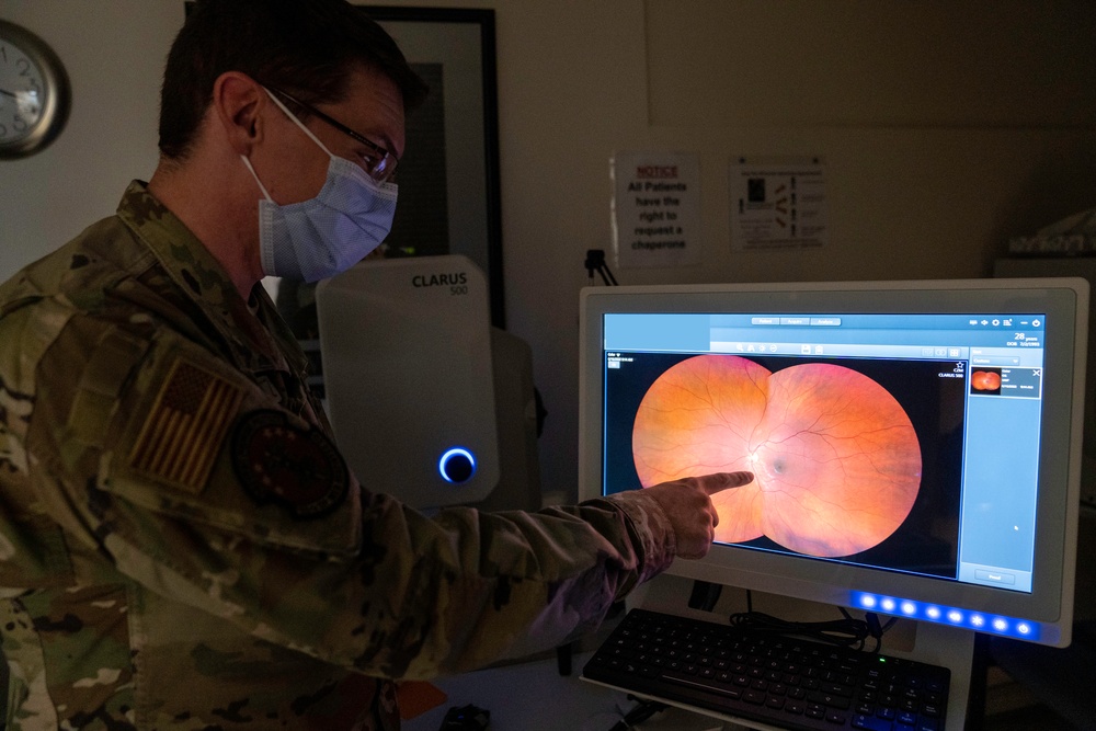 Eye spy a new retinal camera at the optometry clinic!