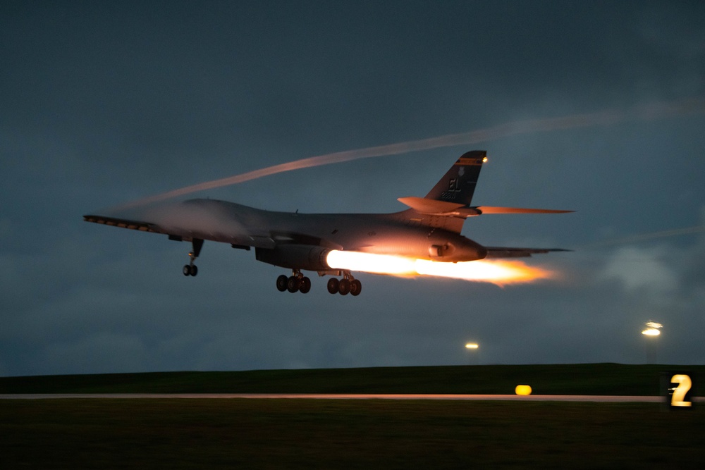 U.S. Air Force B-1B Lancers Conduct Integration Mission with Royal Australian Air Force