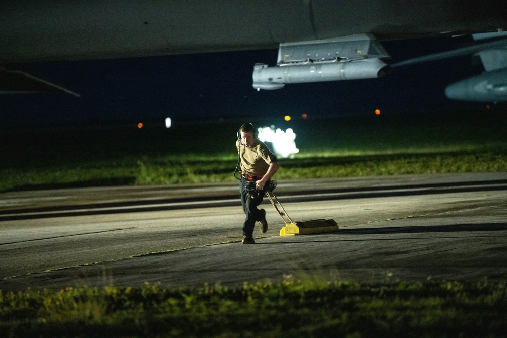 U.S. Air Force B-1B Lancers Conduct Integration Mission with Royal Australian Air Force