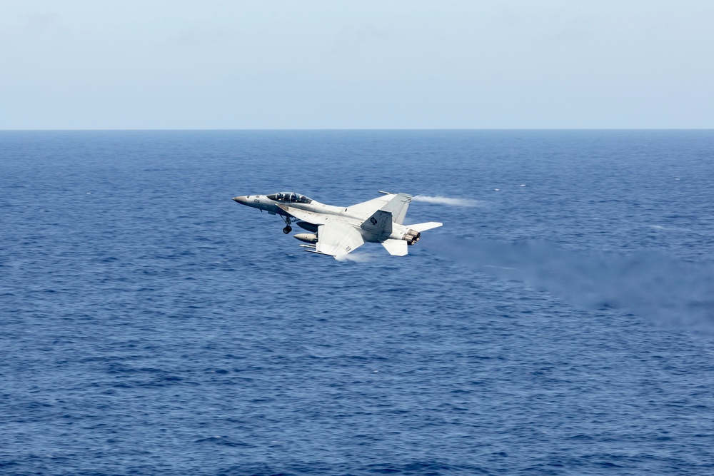 7th Fleet Supports Valiant Shield 2022