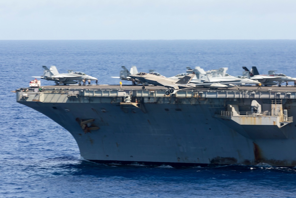 7th Fleet Supports Valiant Shield 2022