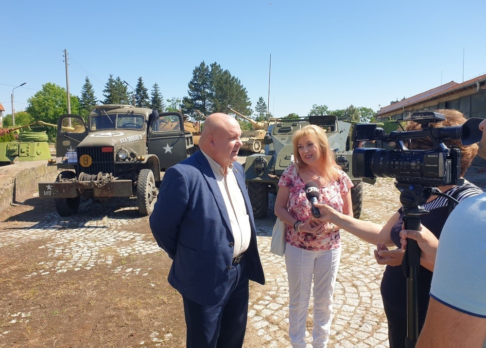 Garrison, service members visit Bulgarian museum for reflection, partnership