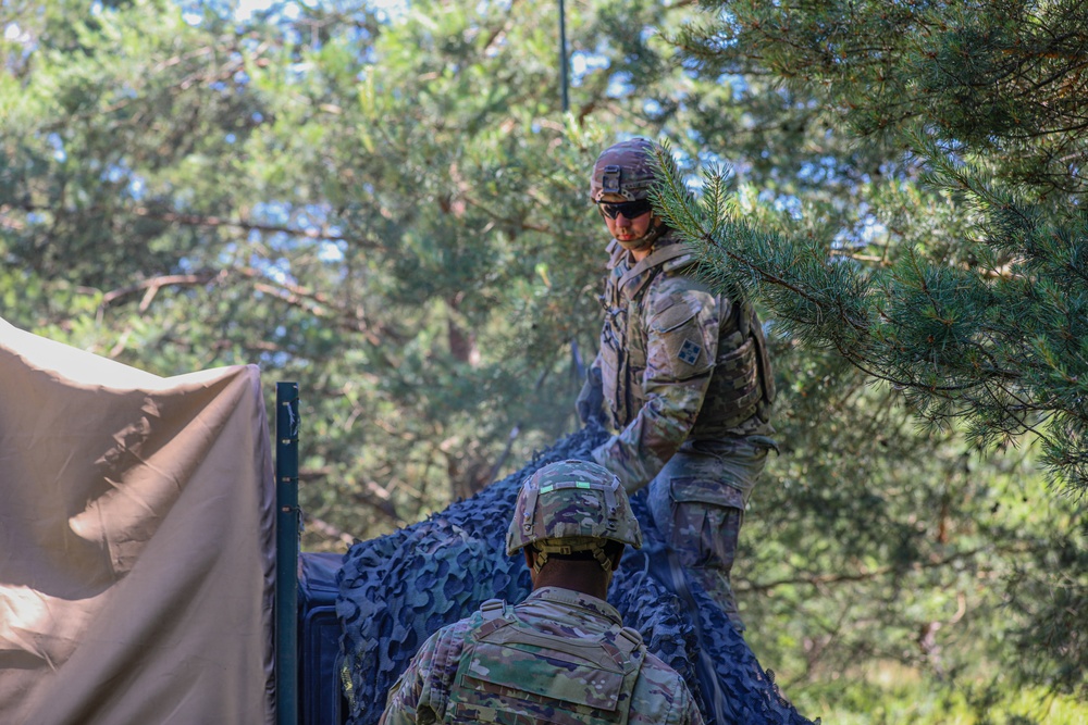 Signal Support Specialists train at DPTA, Poland