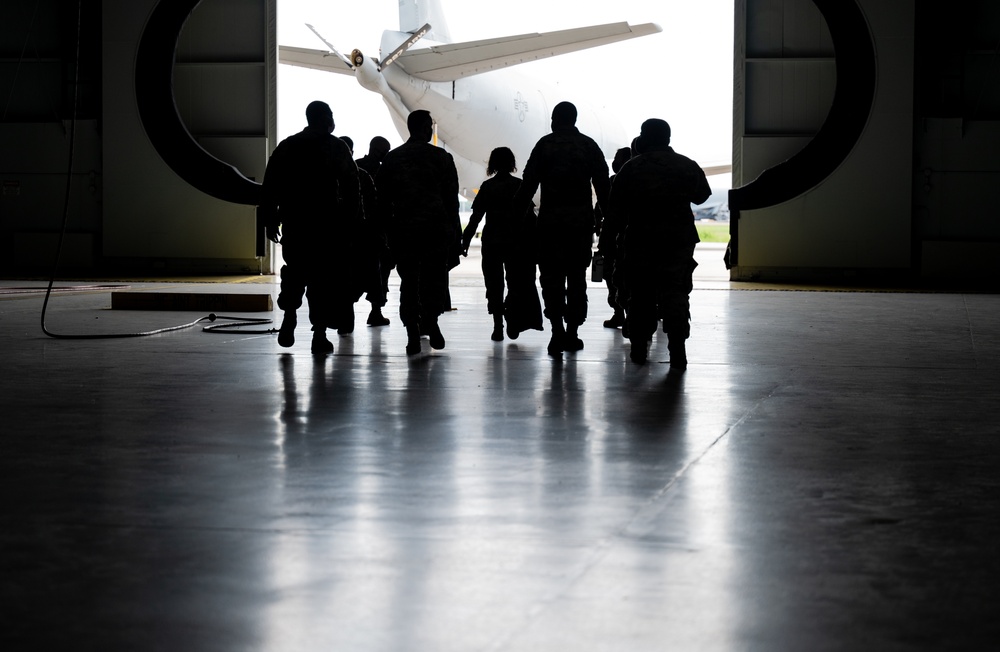 6th Medical Group airmen step into the maintenance world