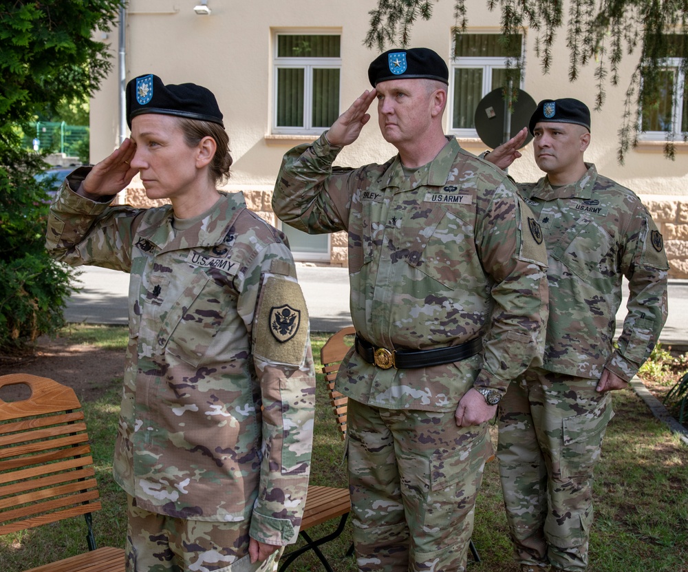 DLA Troop Support Europe &amp; Africa Change of Command