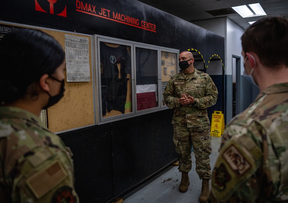 6th Medical Group airmen step into the maintenance world