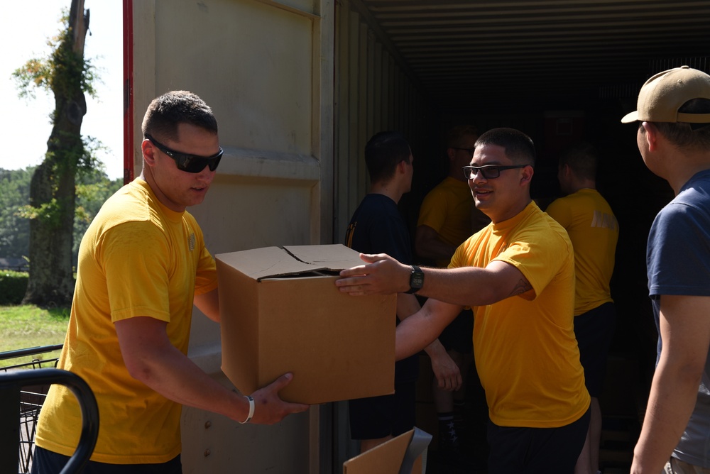 Sailors volunteer at For The Kingdom during Navy Week Memphis