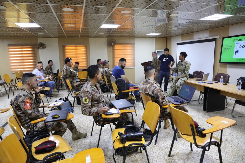 Iraqi Counter Terrorism Service servicemembers complete Public Affairs course