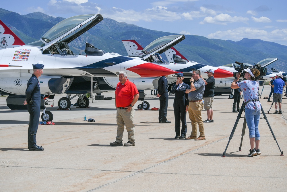 DVIDS Images U.S. Air Force Thunderbirds arrive for Hill AFB air