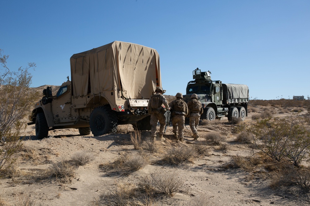 13th MEU Marines Conduct MIT