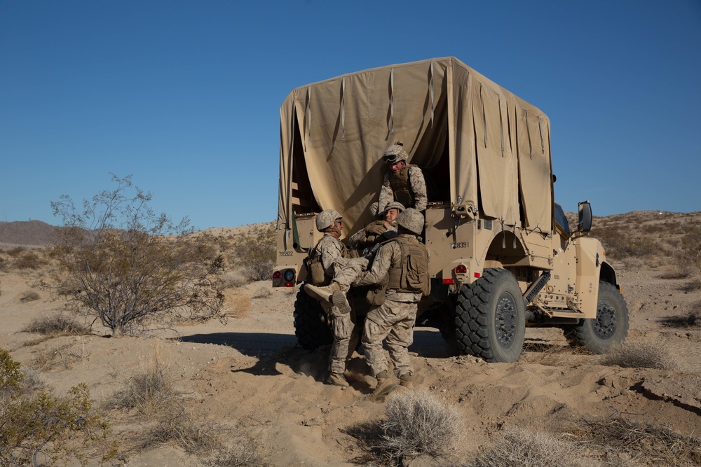 13th MEU Marines Conduct MIT