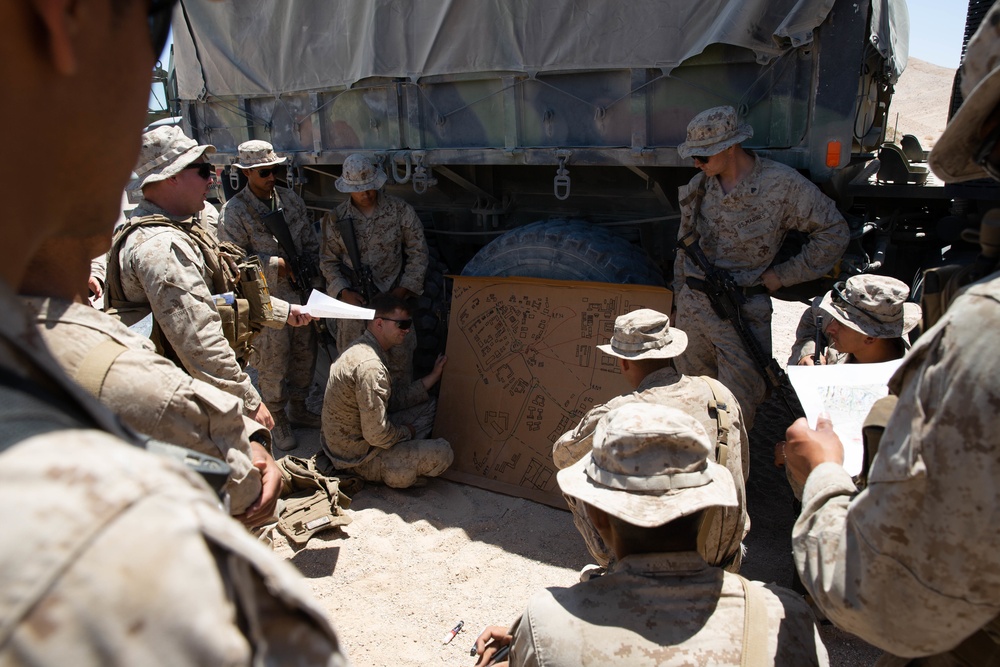 13th MEU Marines Conduct MIT Day Two