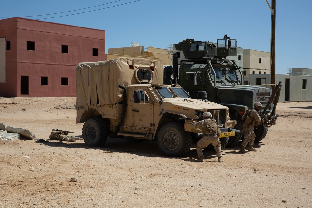 13th MEU Marines Conduct MIT Day Two