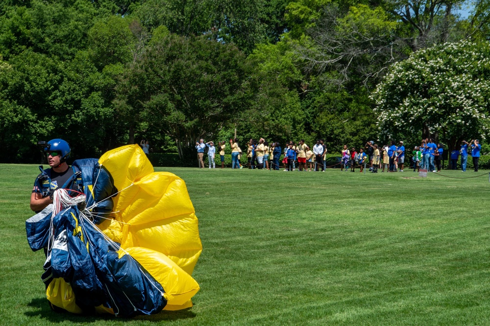 U.S. Navy Parachute Team, the Leap Frogs, Conduct a Demonstration Jump at the Memphis Museum of Science and History during Navy Week Memphis.