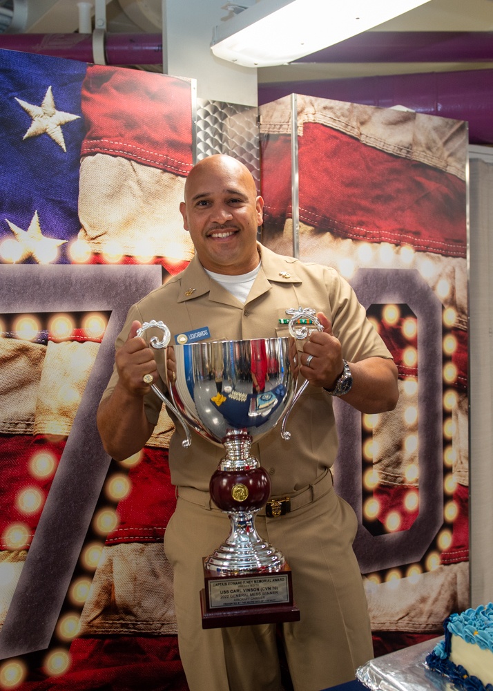 USS Carl Vinson (CVN 70) Win The 2022 Captain Edward F. NEY Award