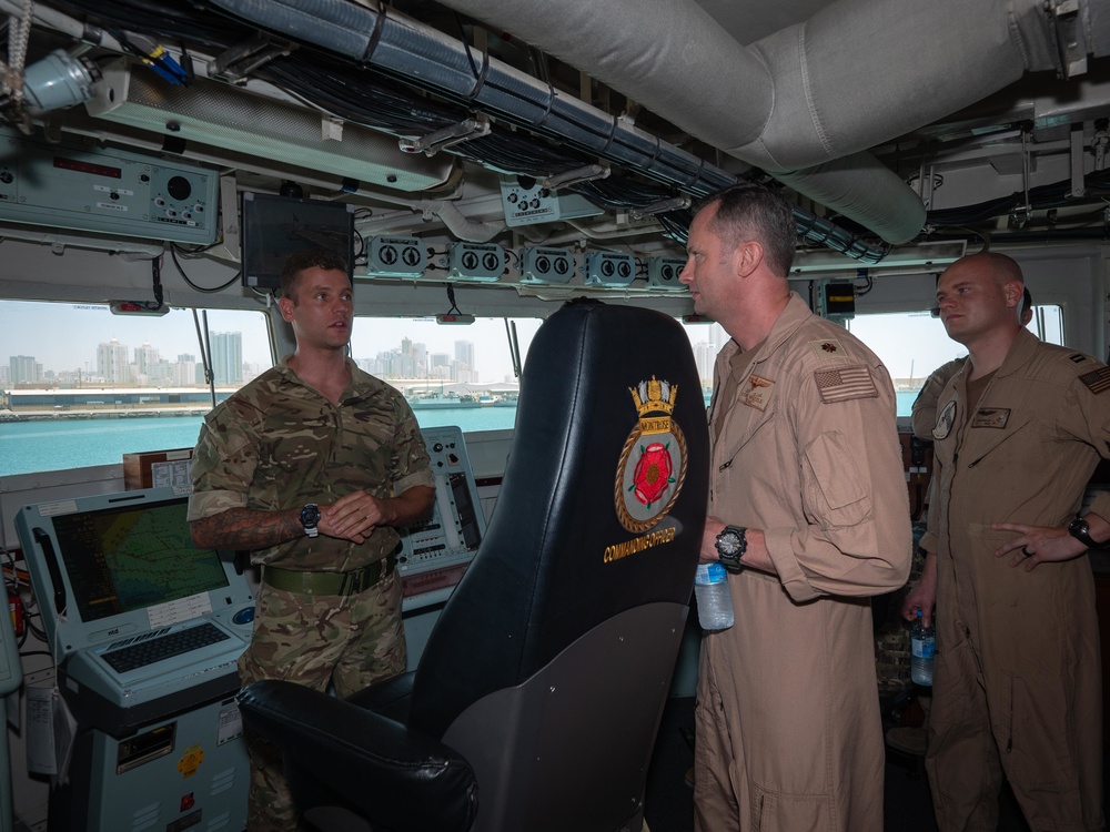 VP-46 tours HMS Montrose