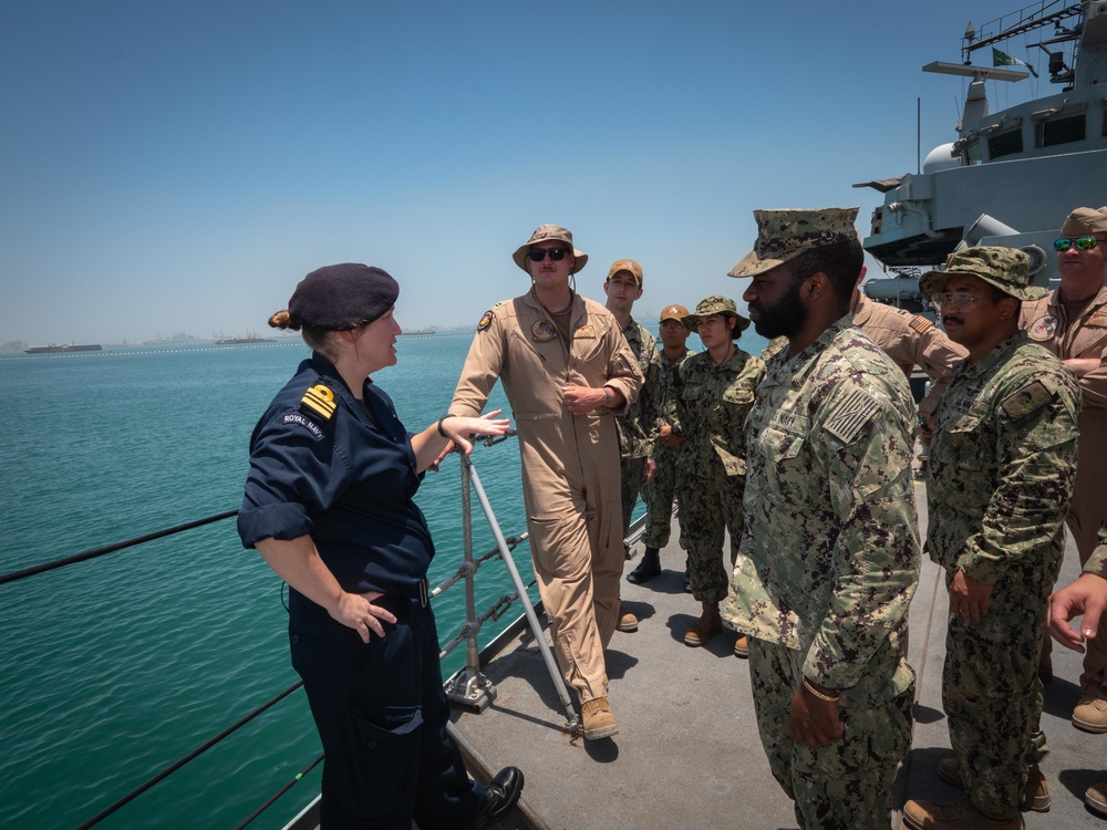 VP-46 tours HMS Montrose