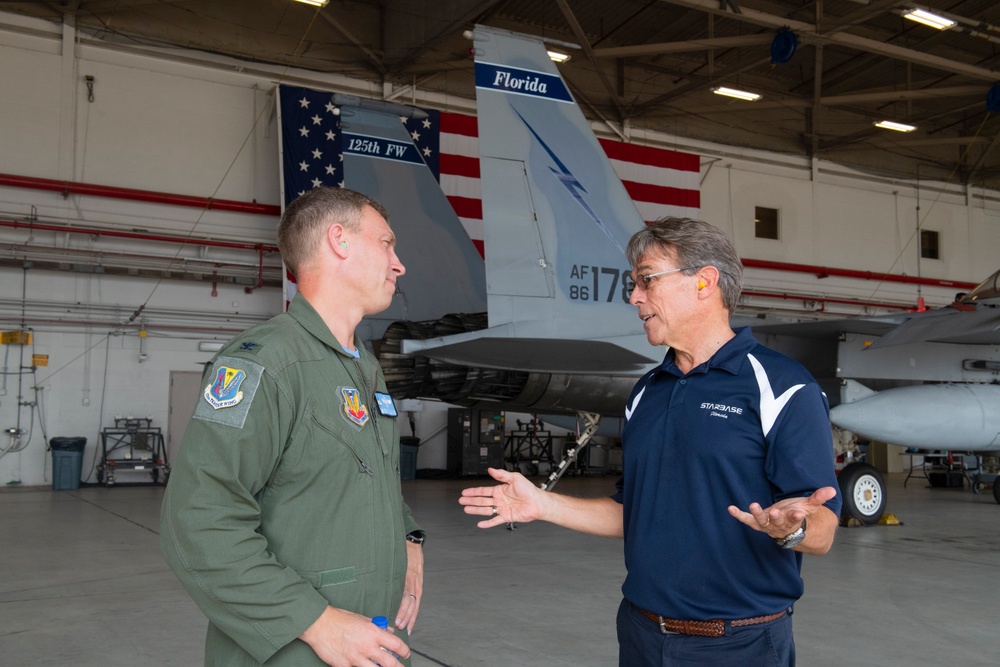 Finding community: Friends of the Fang connects military, civilian leaders