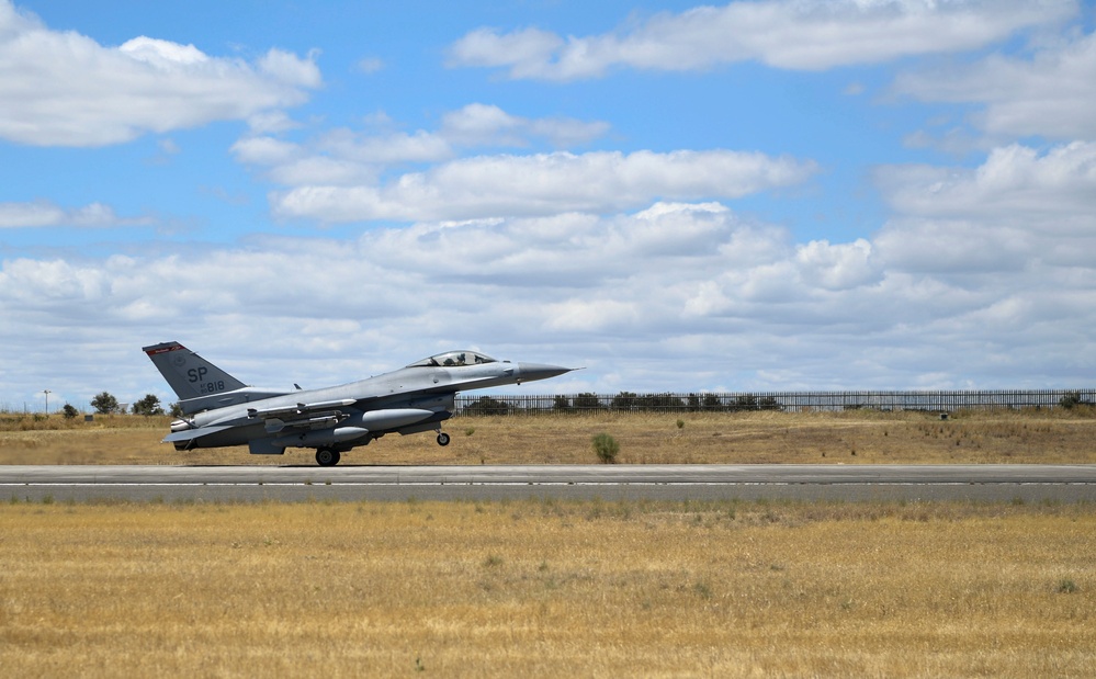 Spangdahlem F-16s land in Portugal for Real Thaw exercise
