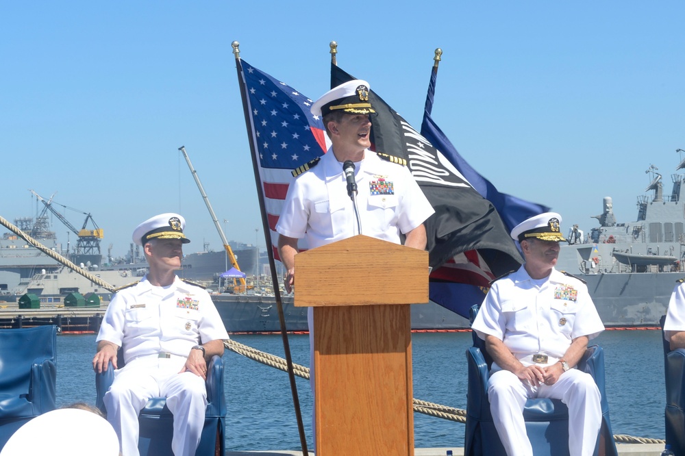 COMCLSRON ONE Holds Change of Command Ceremony