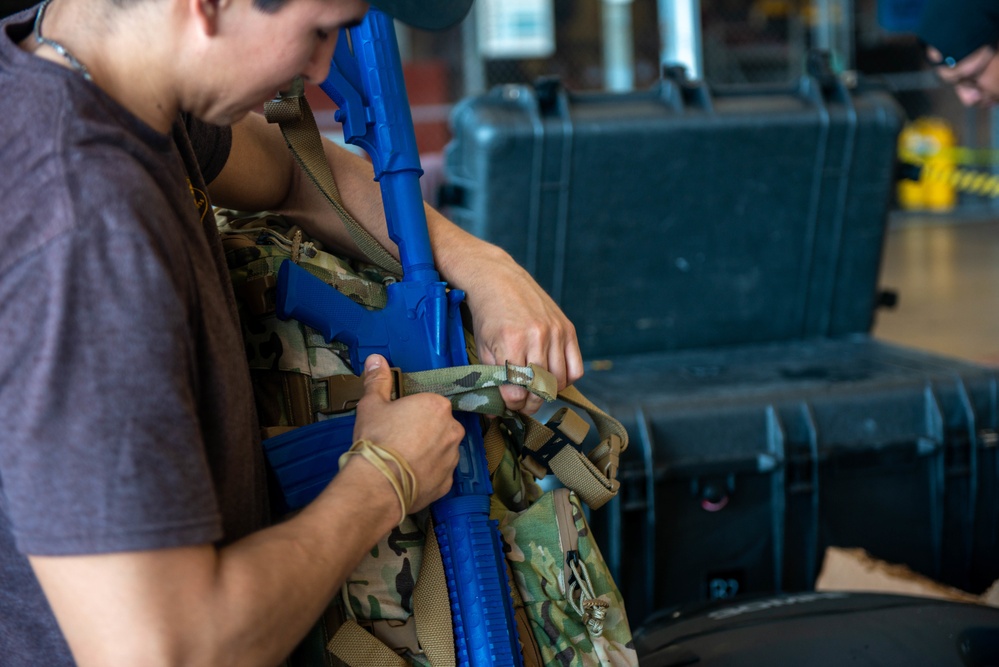 Explosive Ordnance Disposal Mobile Unit 5 conducts parachute insertion operations in support of Valiant Shield 2022