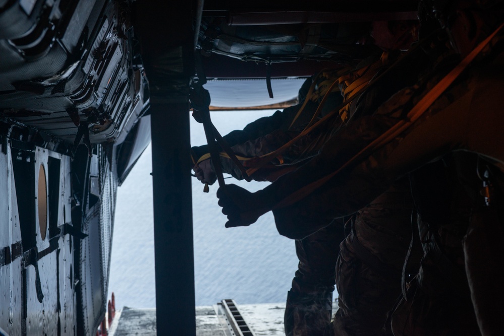 Explosive Ordnance Disposal Mobile Unit 5 conducts parachute insertion operations in support of Valiant Shield 2022