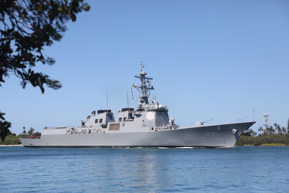 ROKS Sejong The Great (DDG 991) Arrives for RIMPAC 22