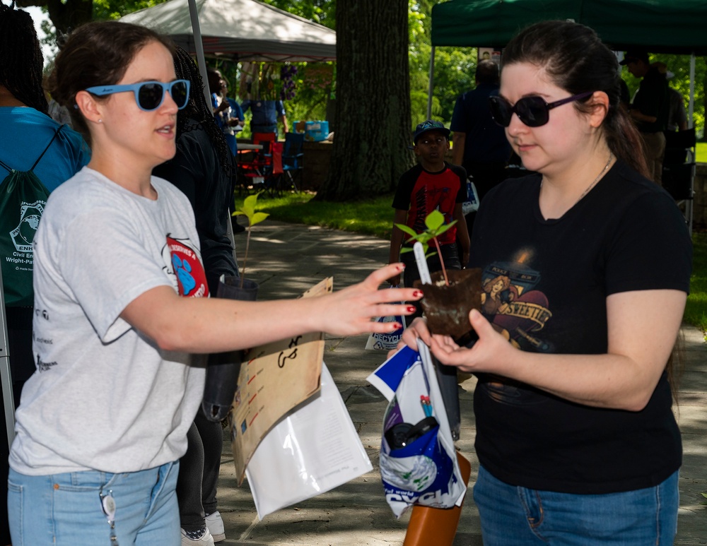 Wright-Patt Pollinator Expo creates buzz on and off base