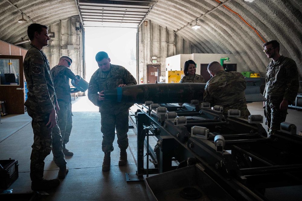 354th Munitions Squadron supports RF-A 22-2