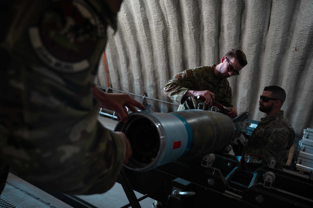 354th Munitions Squadron supports RF-A 22-2