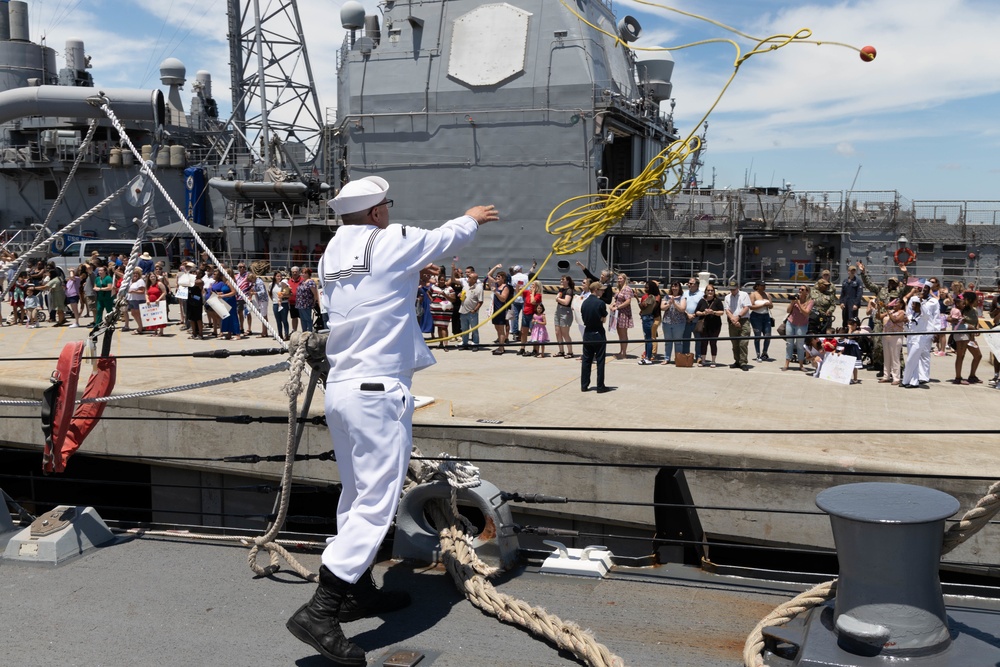 USS Gravely Returns to Homeport