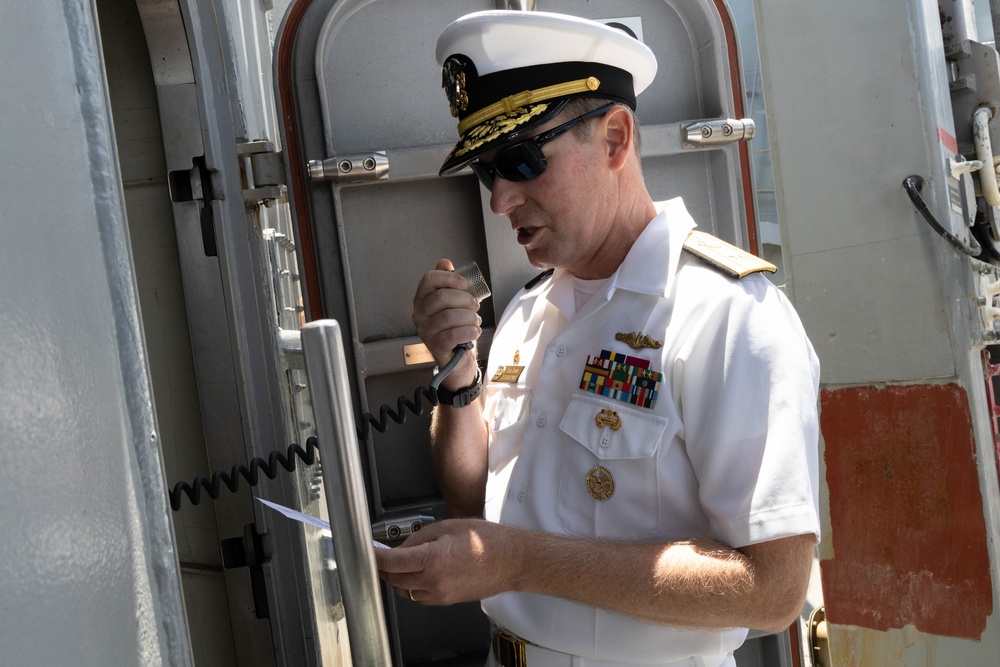 Rear Admiral Brian Davies Visits USS Gravely