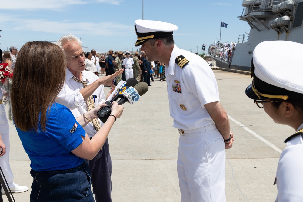 USS Gravely Returns to Homeport