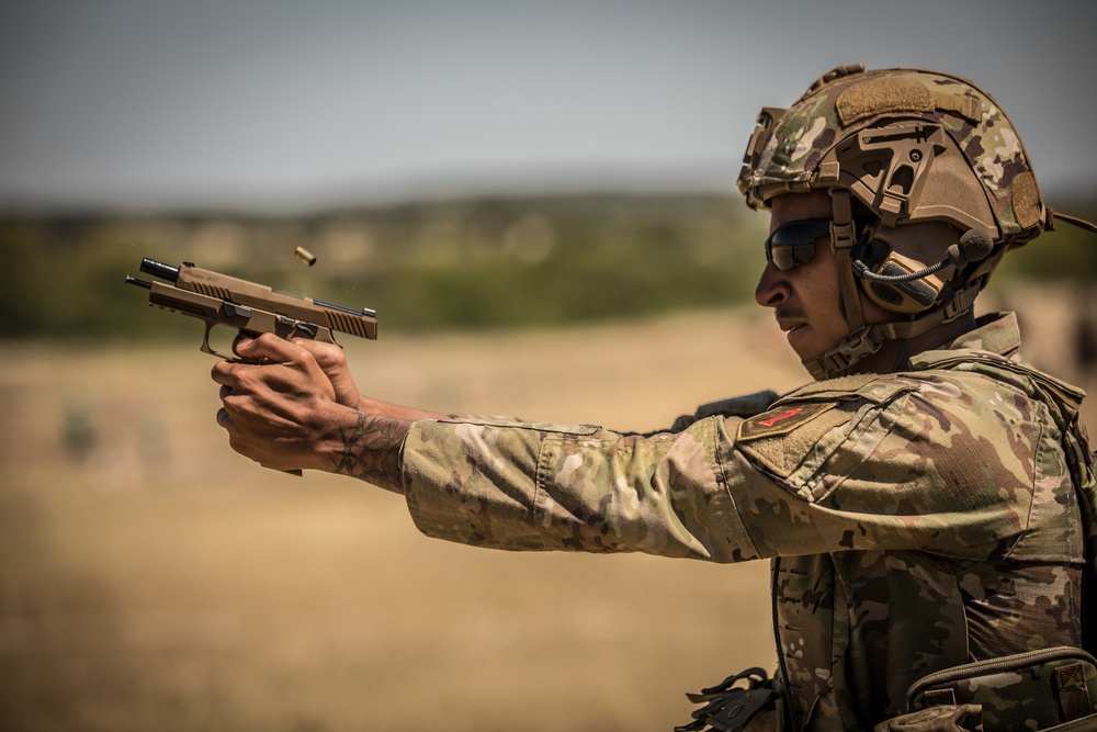 Soldiers compete in the III Armored Corps Best Squad Competition 2022