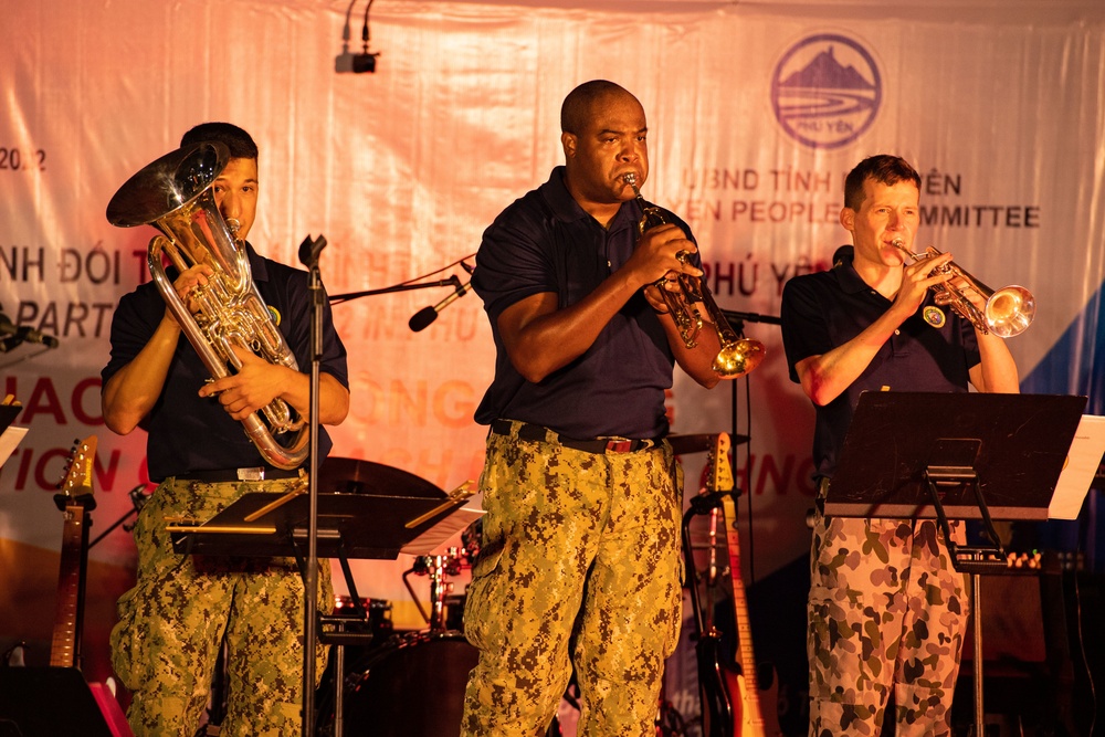 U.S. Pacific Fleet Band Performs During Pacific Partnership 2022 Host Nation Outreach Event in Vietnam