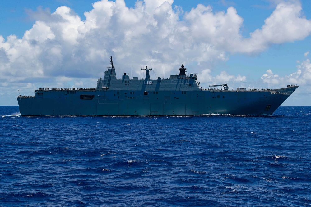 Abraham Lincoln Carrier Strike Group, Japan Maritime Self-Defense Force, Royal Australian Navy sail in formation