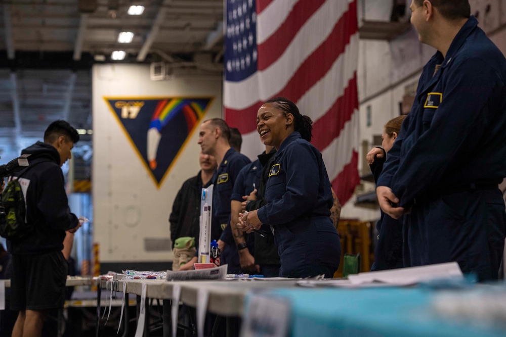 Sailors Participate In Command Health Fair