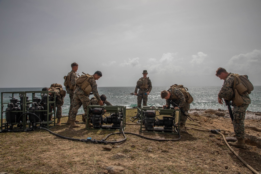 U.S. Marines demonstrate water purification capabilities for French allies